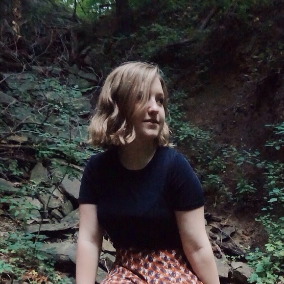 Meet your Posher, Anastasia - Picture 1 of 1